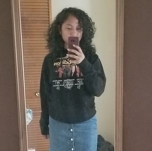 Meet your Posher, Mikhaila